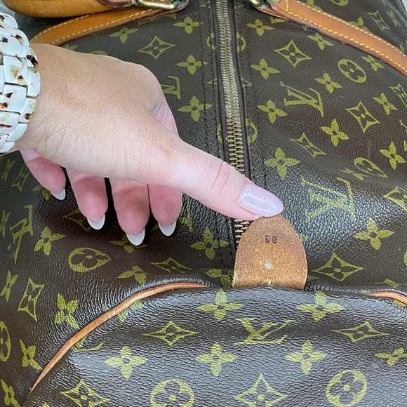 Louis Vuitton Authentic 60 Keepall Brown Monogram Duffel Bag - Picture 4 of 16